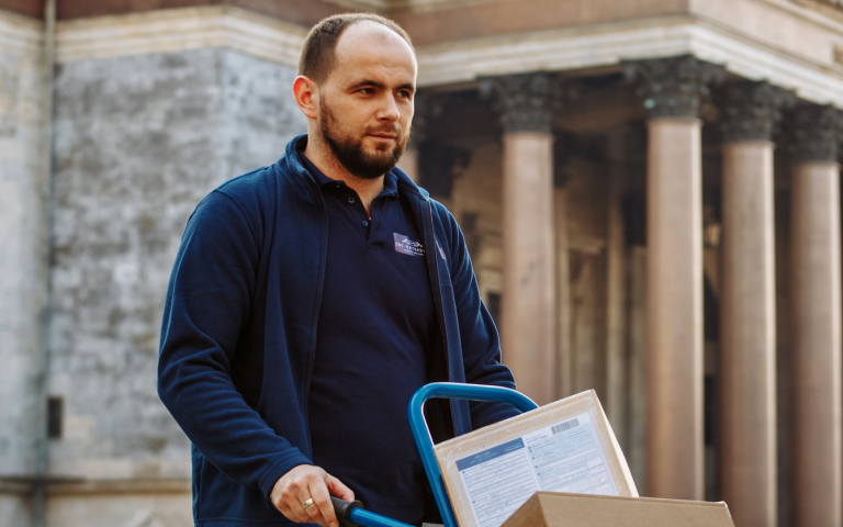 Как забрать груз по доверенности?